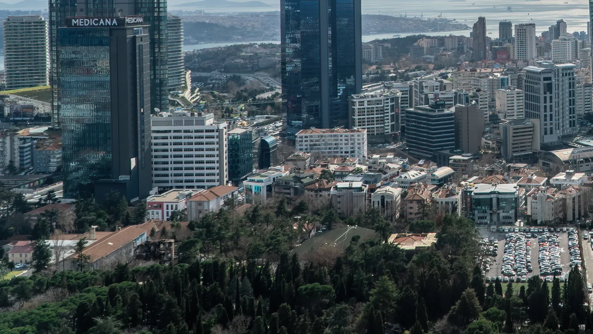 Yıldız Posta Caddesi'nin Artan Kurumsal Çekim Gücü — temsili görsel
