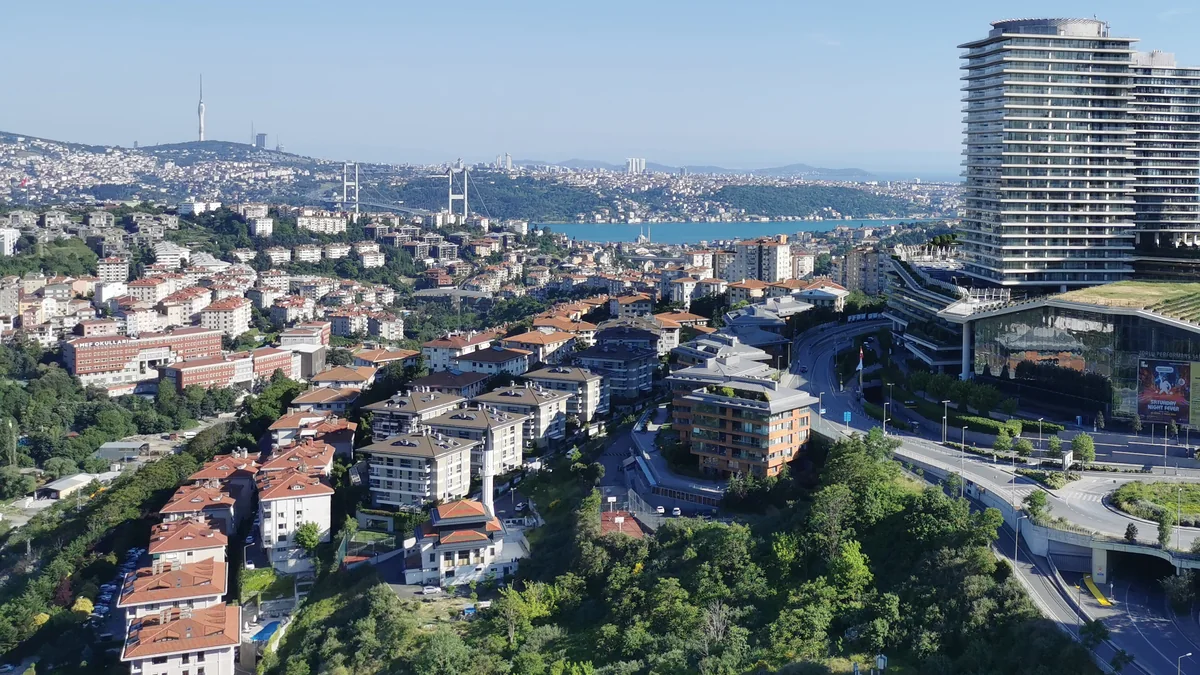 Metro ve Metrobüs Erişimi Gayrimenkul Değerlerini Nasıl Etkiliyor? — temsili görsel