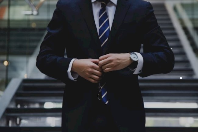 Gayrettepe Rezidans Emlakçılığında, Uzman Kabul Edilme Yolunda Güçlü Adımlarla İlerliyorum.